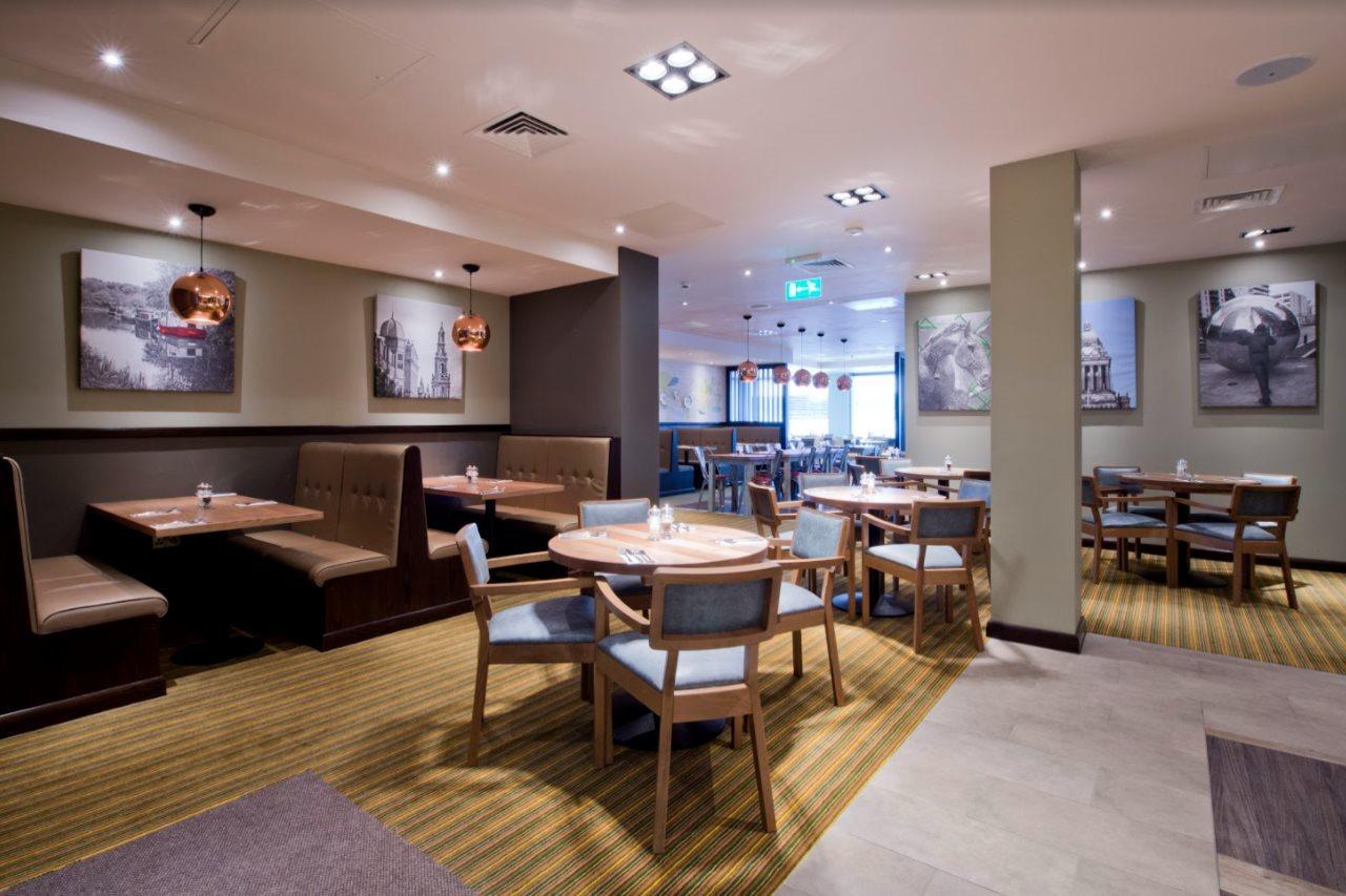 Premier Inn Leeds City Centre Bagian luar foto