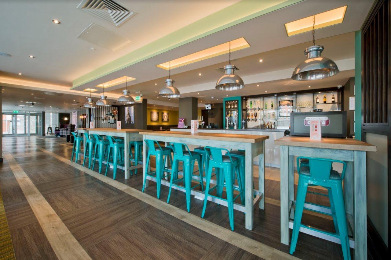 Premier Inn Leeds City Centre Bagian luar foto